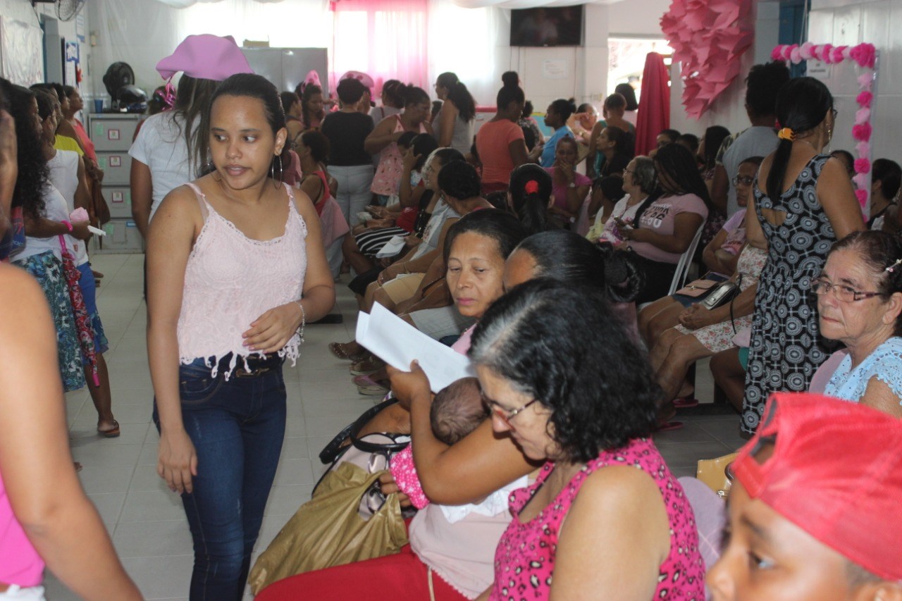 Camacã: PSFs Luís Pereira I e II comemoram Outubro Rosa com ações de saúde